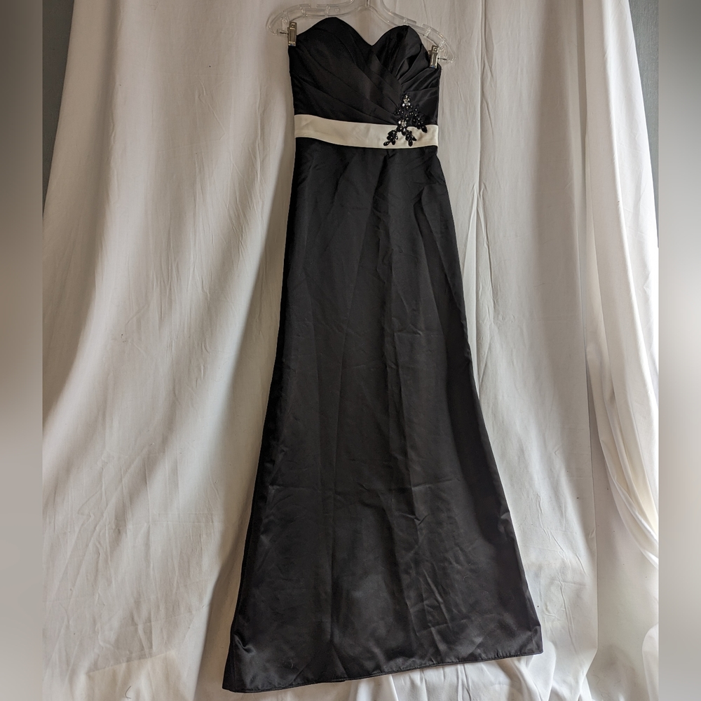 Mia Solano Satin Strapless Empire Formal Dress Black Size 8 Prom Homecoming